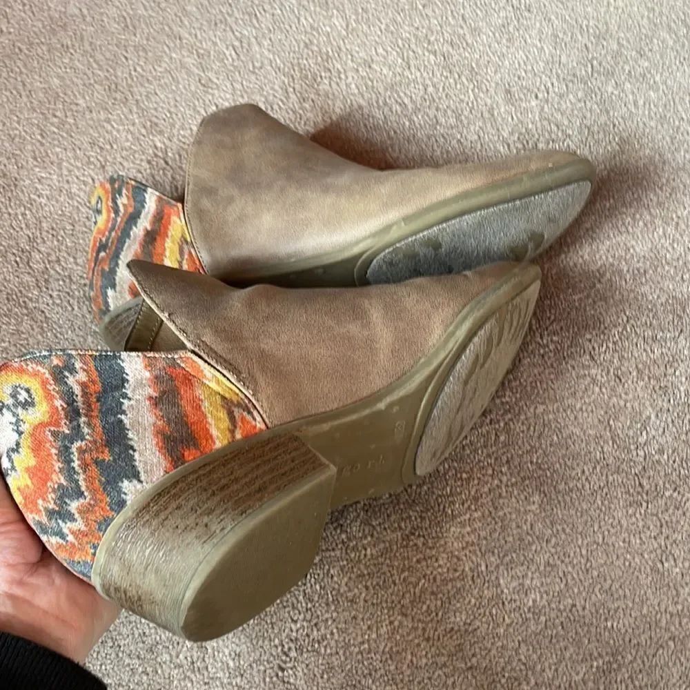 Cute Western Aztec ankle boots - Picture 12 of 12